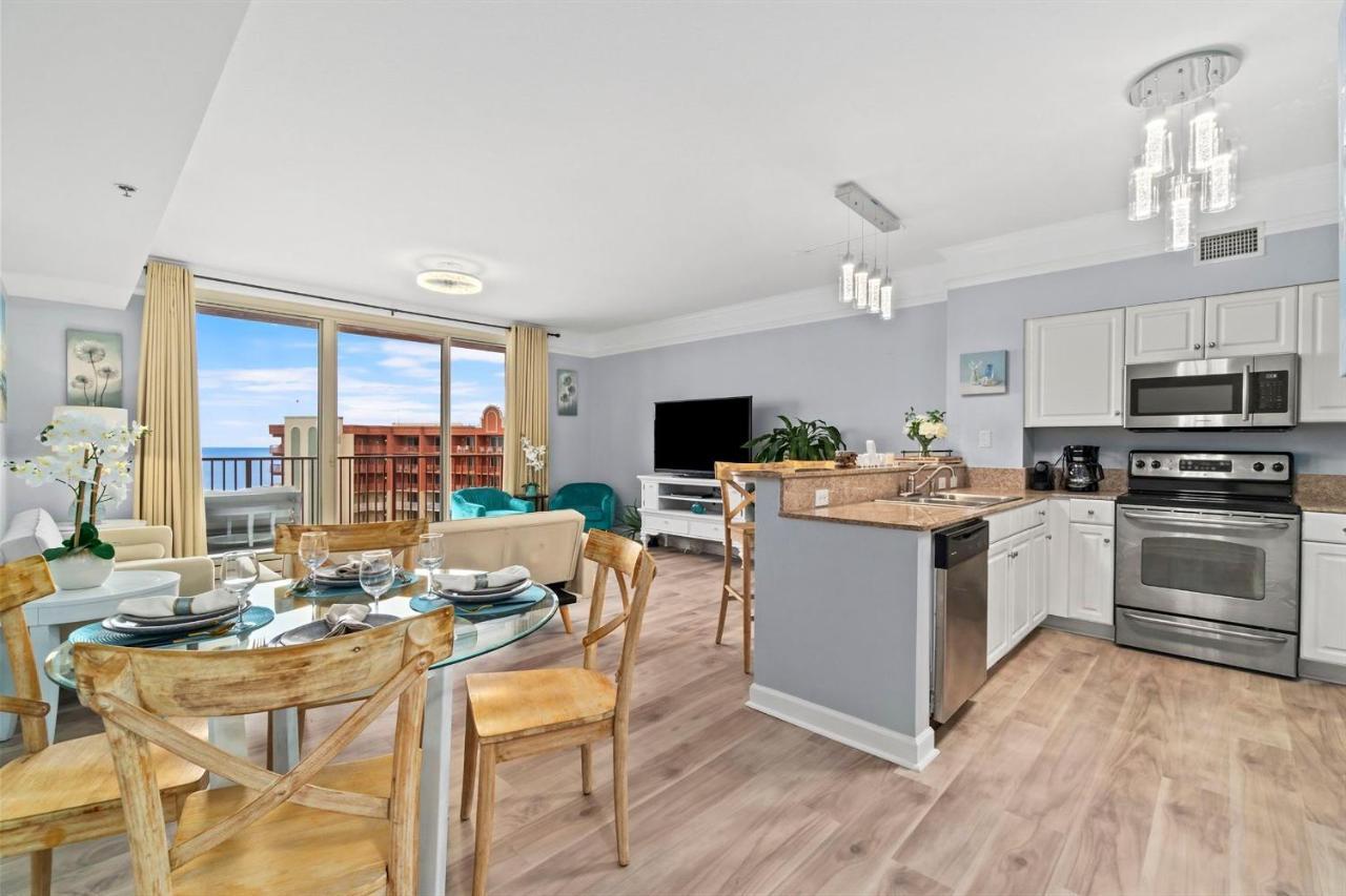 Ocean-view Pcb Penthouse In Shores Of Panama! Apartment